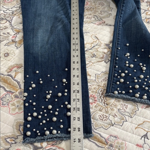 Chico’s Embellished Pearl Ankle Blue Jeans - Picture 8 of 10